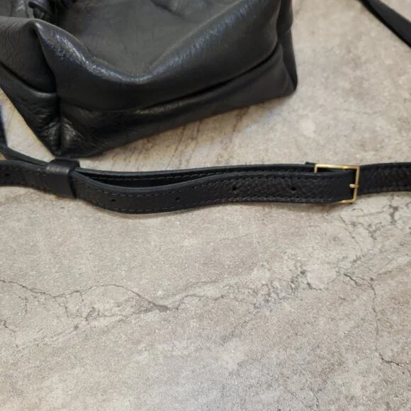 Portland Leather Pebbled Black Bucket Bag - Picture 7 of 8